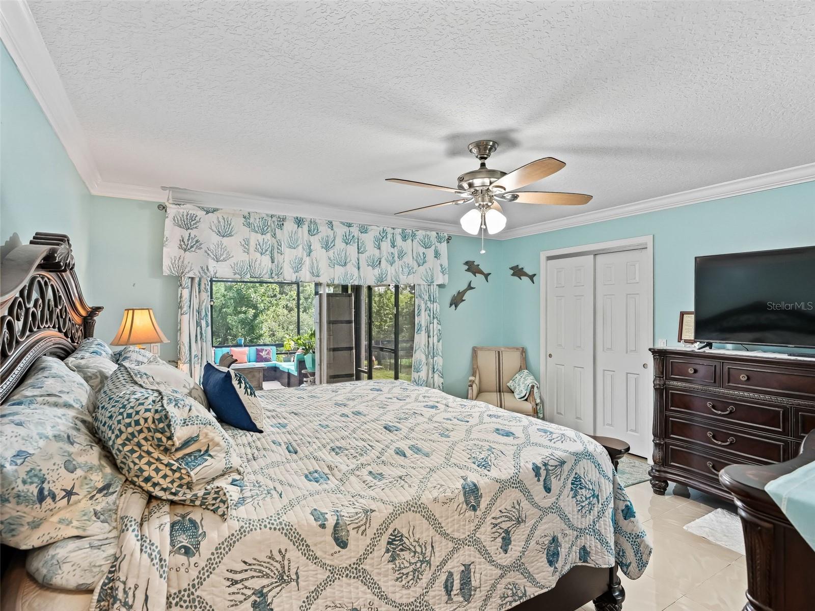 Image 19 of 43 For 505 Carrera Drive