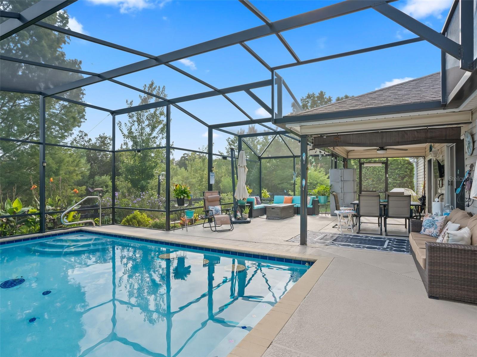 Image 33 of 43 For 505 Carrera Drive