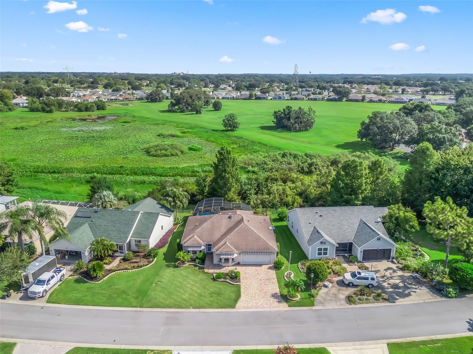 Image 4 of 43 For 505 Carrera Drive