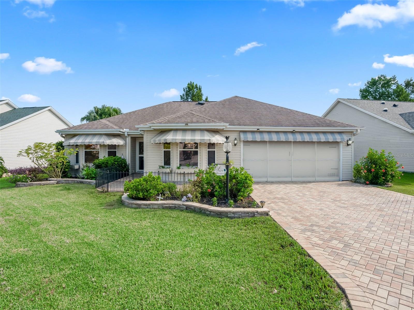 Image 7 of 43 For 505 Carrera Drive