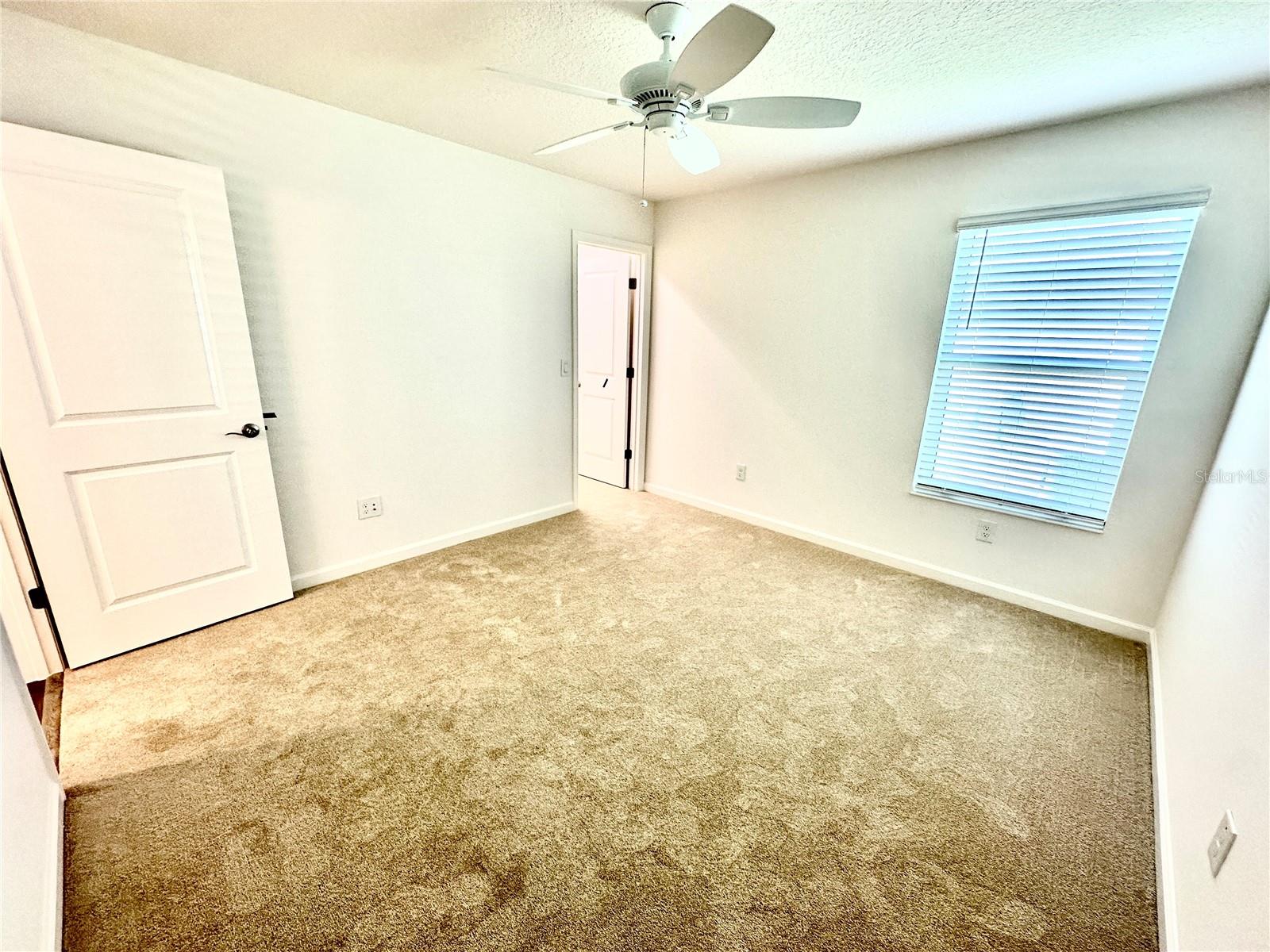 Image 31 of 45 For 799 River Oaks Circle