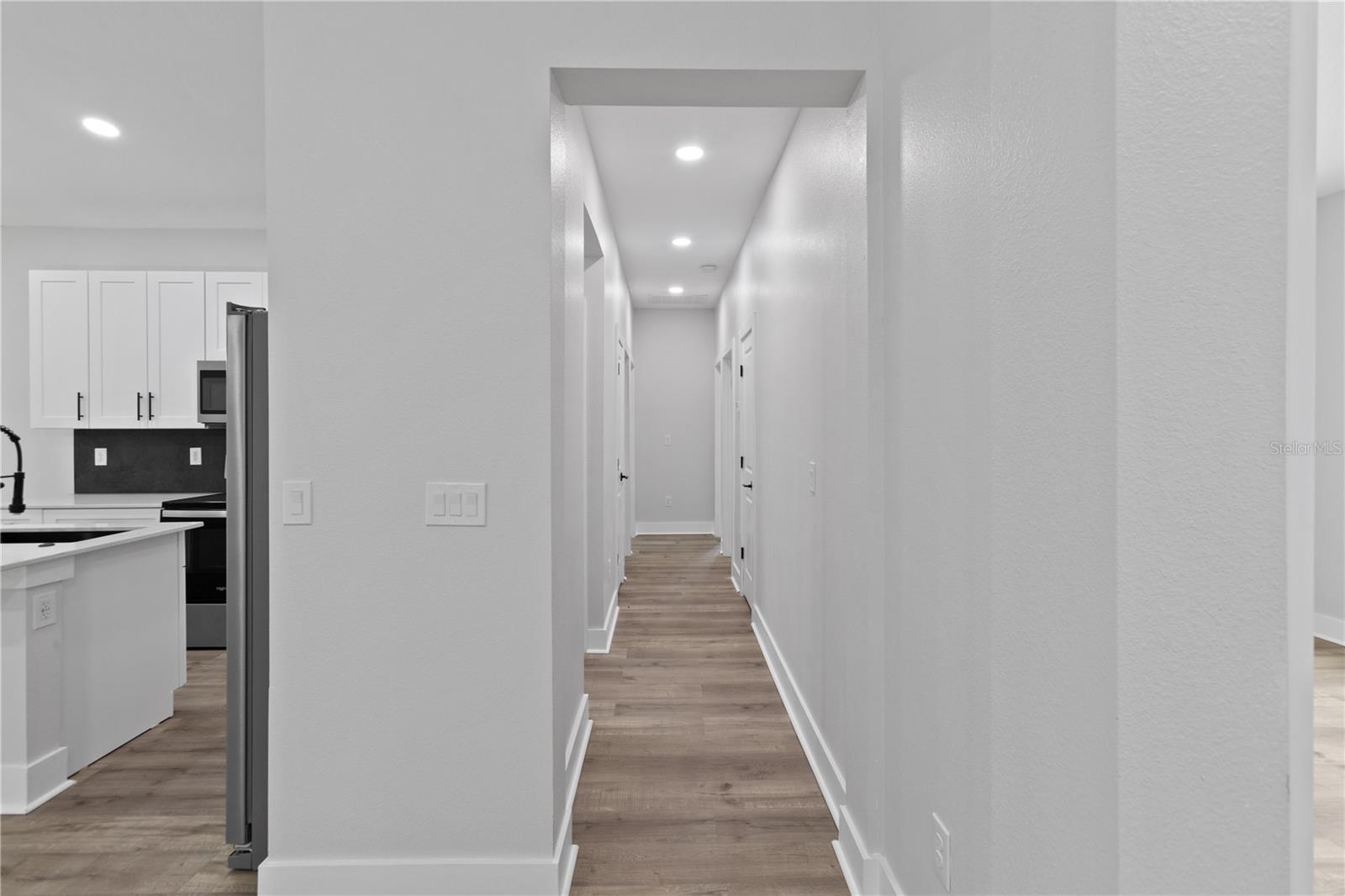 Image 11 of 39 For 12444 76th Lane