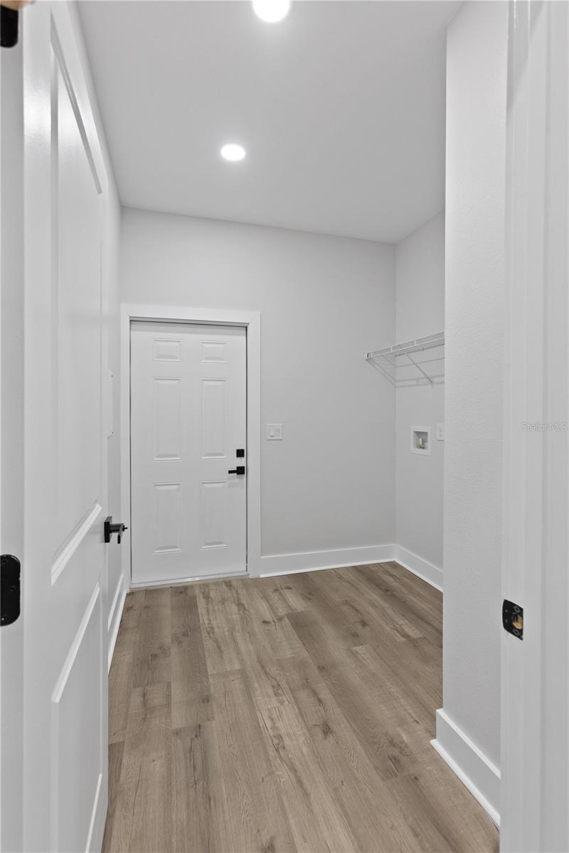 Image 20 of 41 For 13524 89 Street