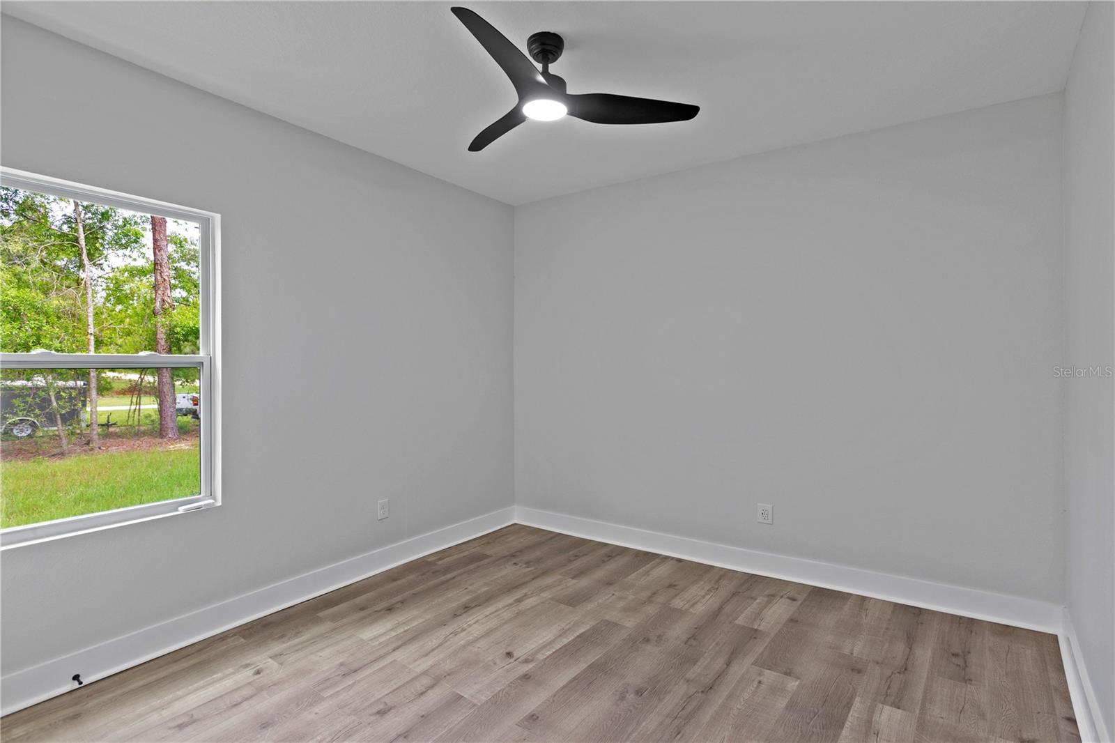 Image 24 of 41 For 13524 89 Street