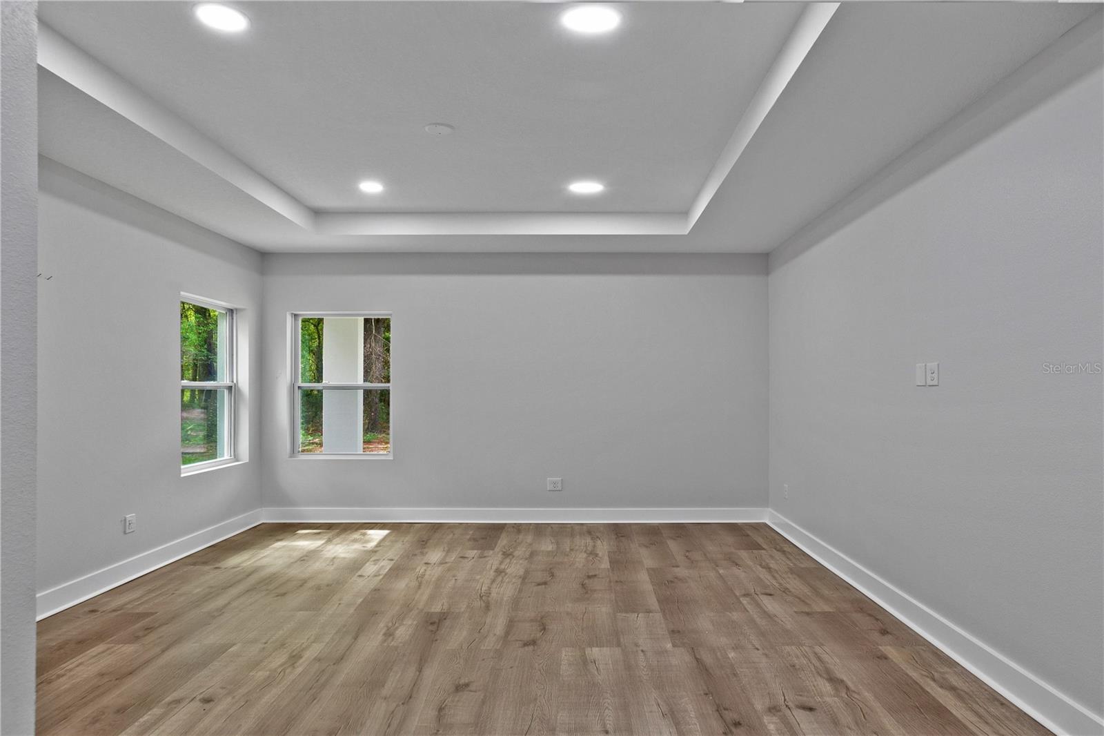 Image 28 of 41 For 13524 89 Street