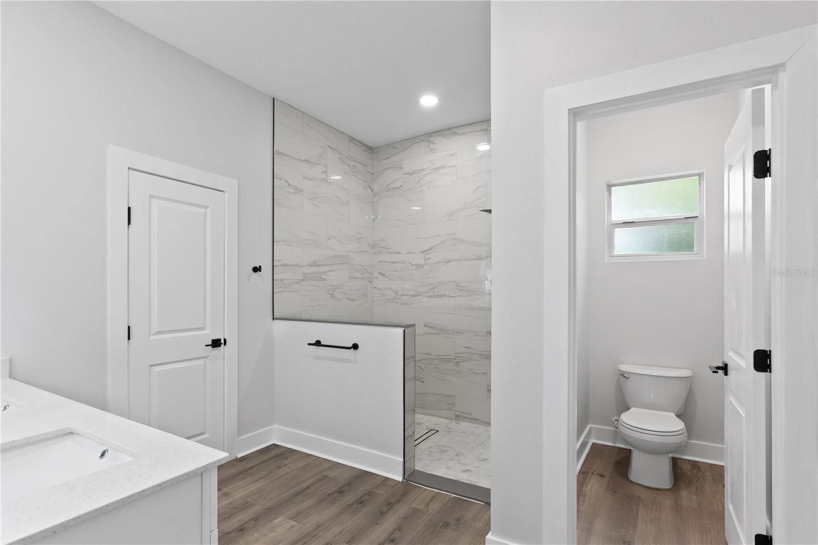 Image 32 of 41 For 13524 89 Street
