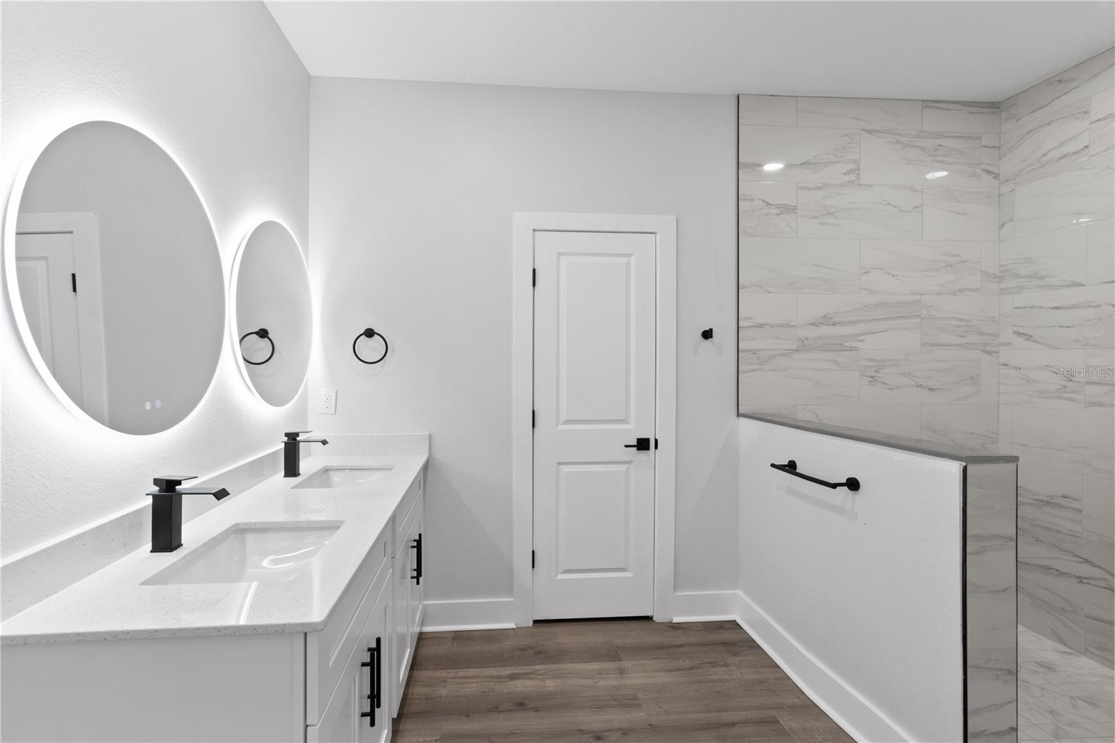 Image 34 of 41 For 13524 89 Street