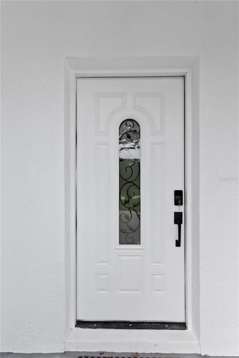 Image 38 of 41 For 13524 89 Street