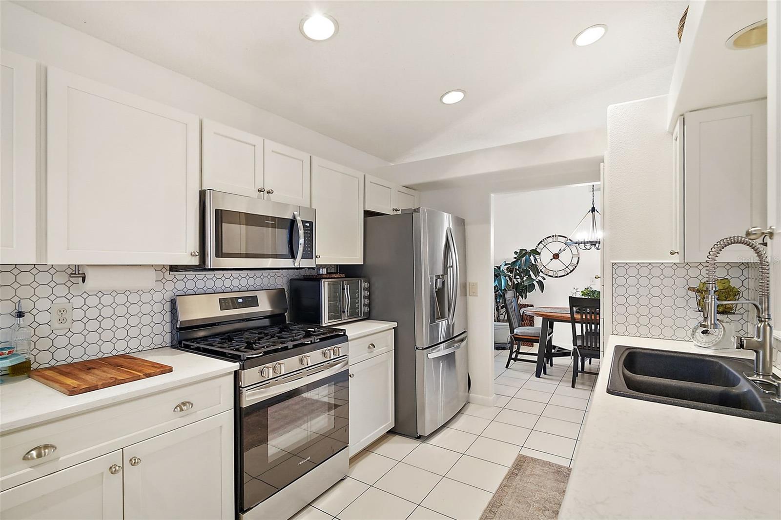 Image 12 of 25 For 1045 Meadowbend Drive
