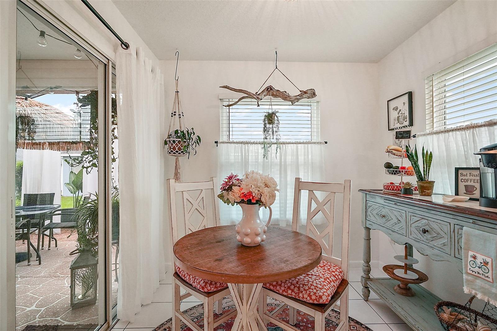 Image 16 of 25 For 1045 Meadowbend Drive