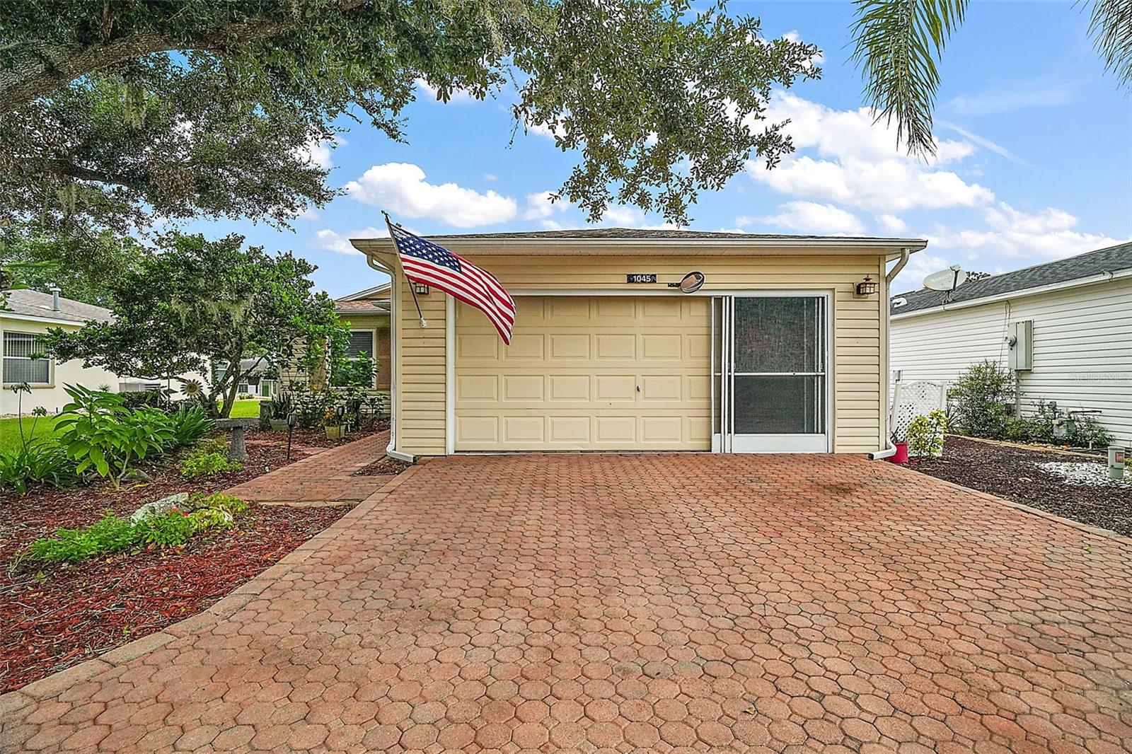 Image 2 of 25 For 1045 Meadowbend Drive