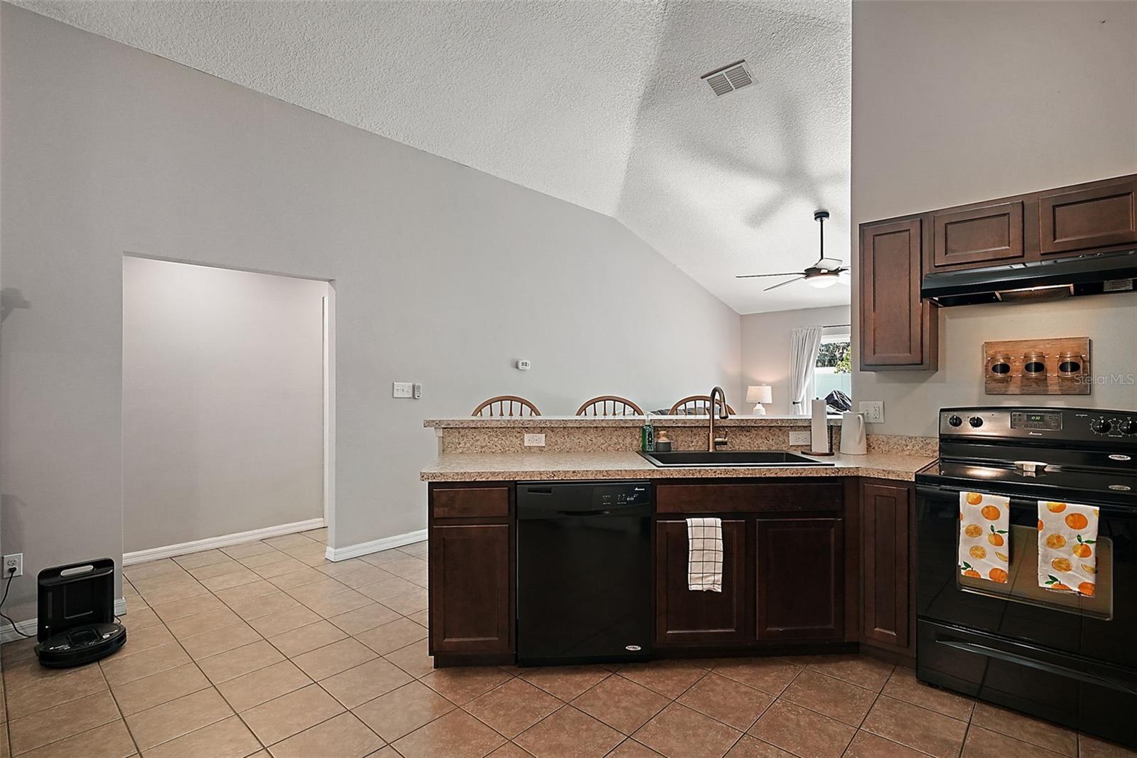 Image 7 of 32 For 136 Cataldo Way