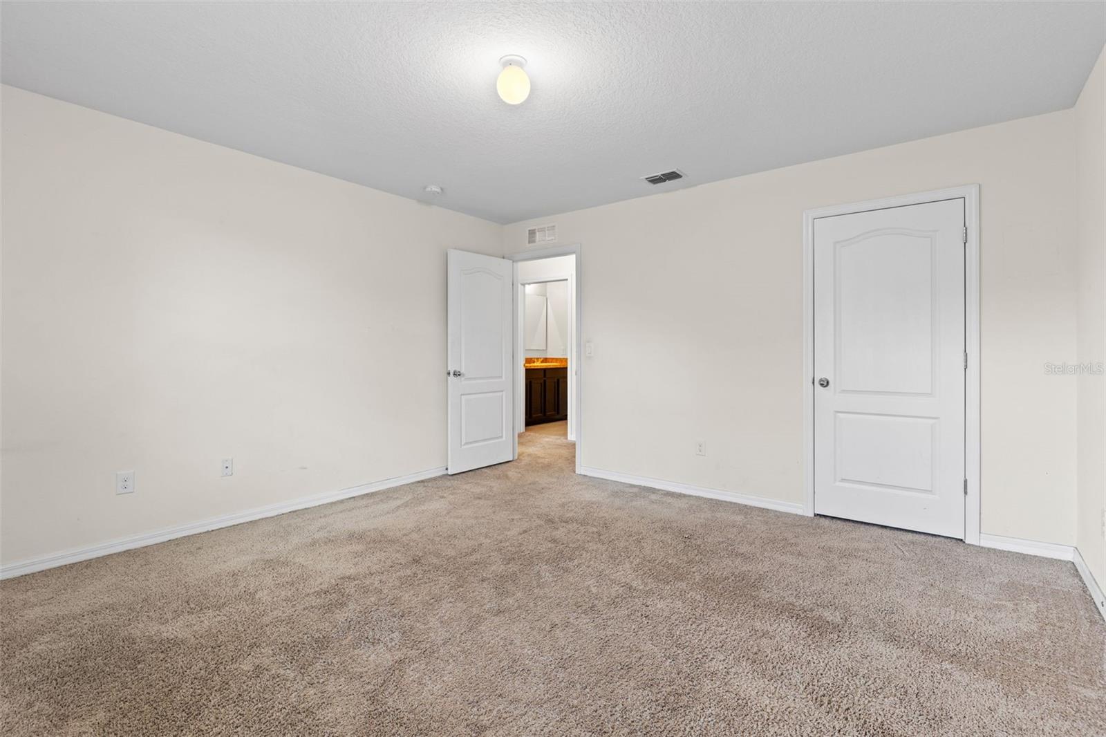 Image 14 of 42 For 2603 Summerglen Lane