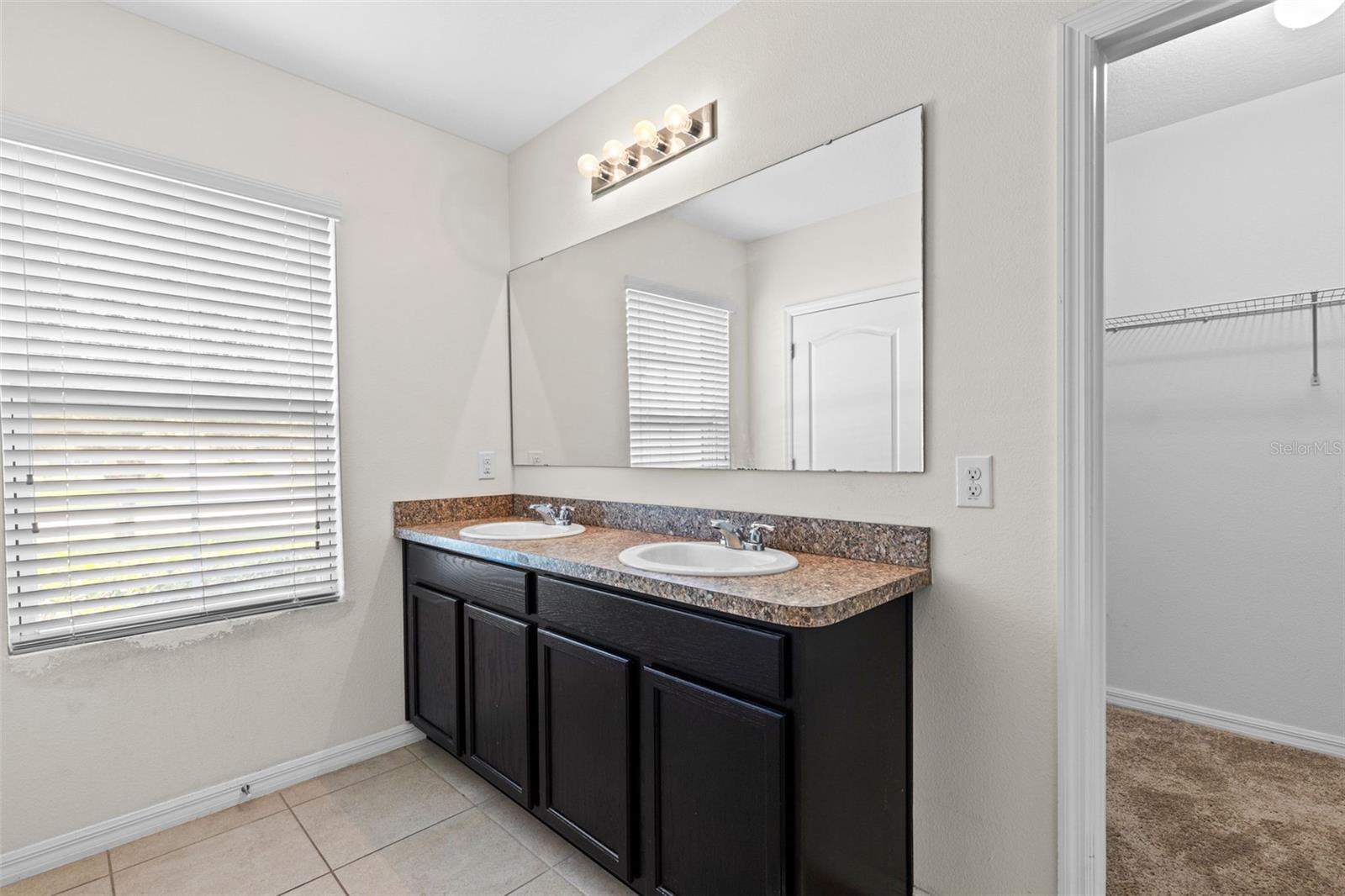Image 16 of 42 For 2603 Summerglen Lane