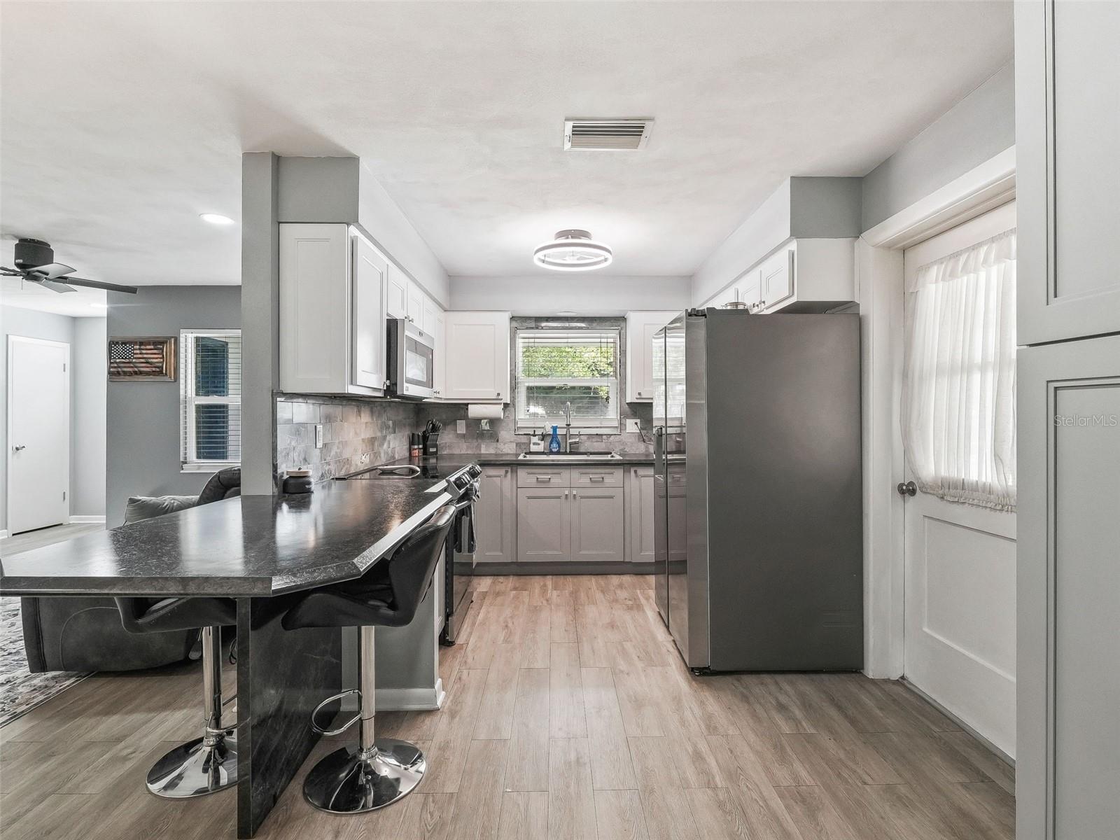 Image 12 of 43 For 37345 Oak Lane