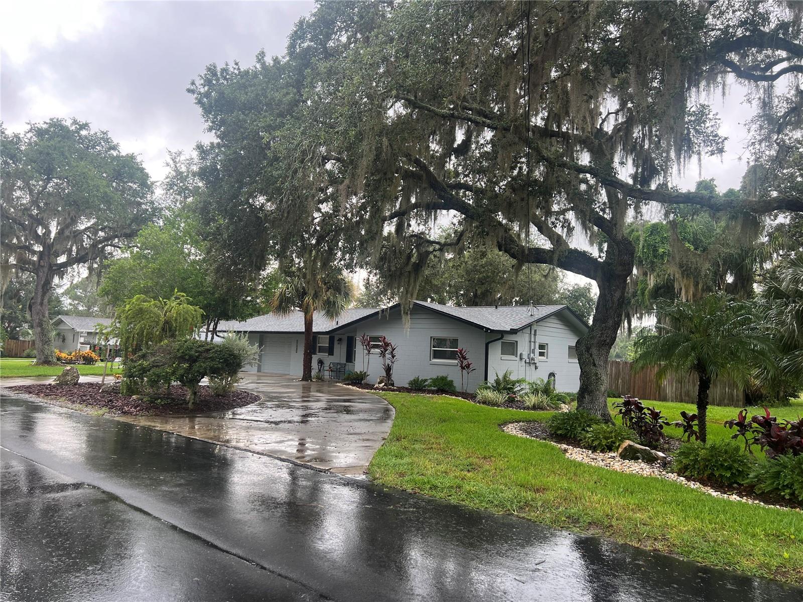 Image 2 of 43 For 37345 Oak Lane