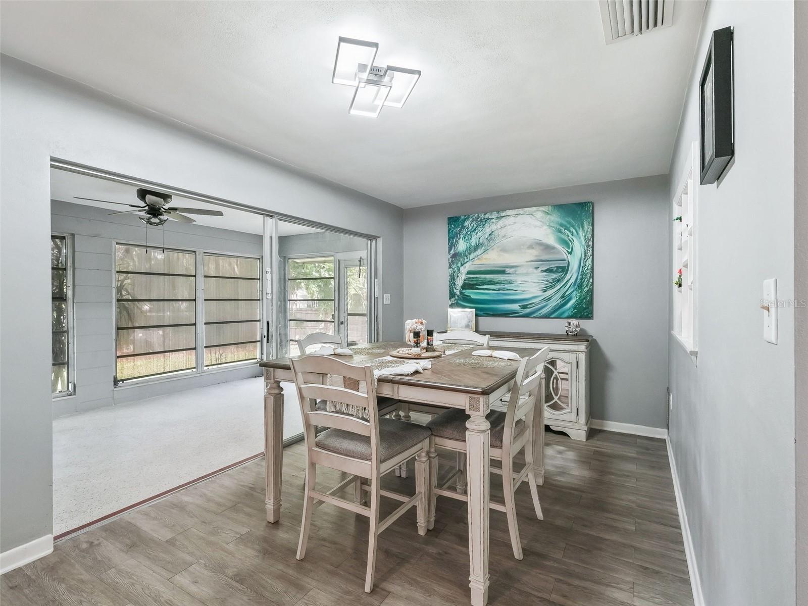 Image 22 of 43 For 37345 Oak Lane