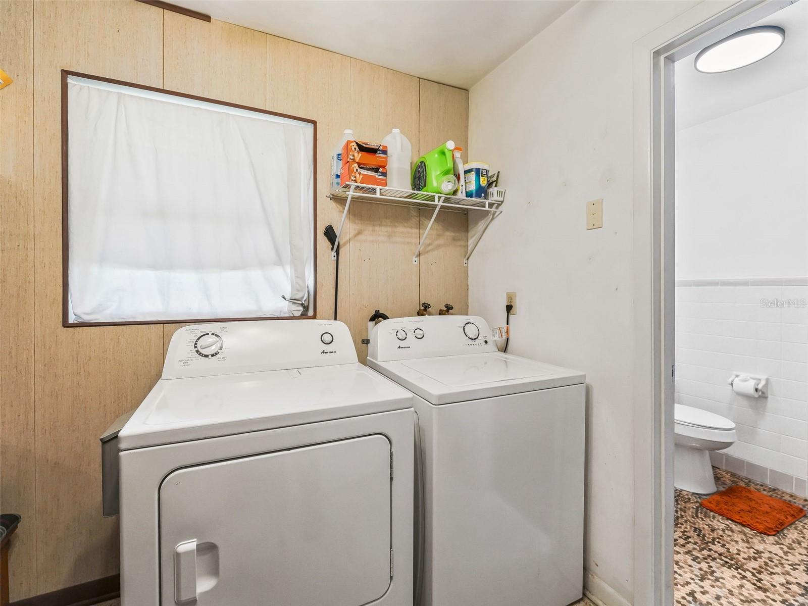 Image 27 of 43 For 37345 Oak Lane