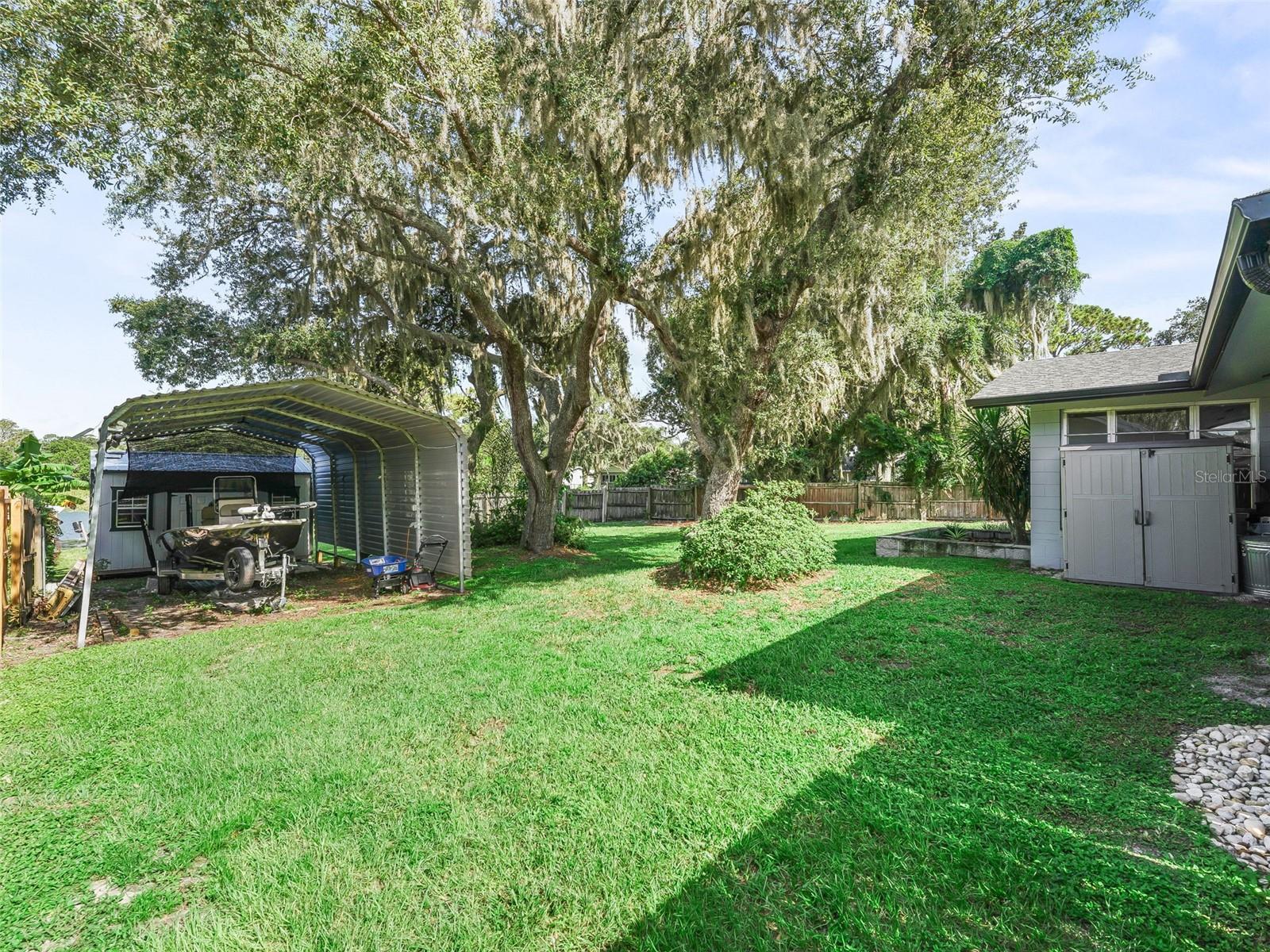 Image 33 of 43 For 37345 Oak Lane