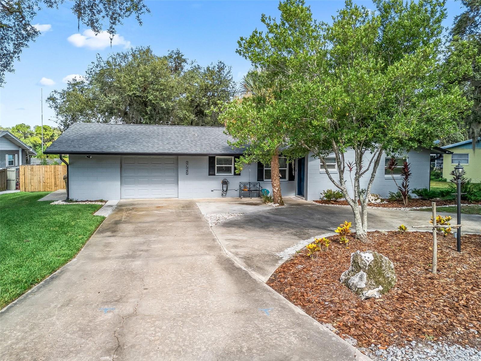 Image 4 of 43 For 37345 Oak Lane