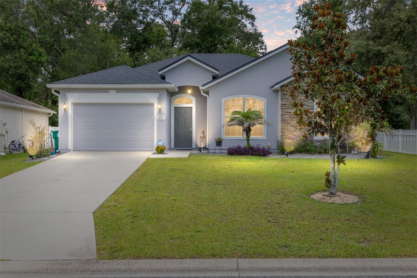 Details for 427 Cierra Oaks Circle, LADY LAKE, FL 32159