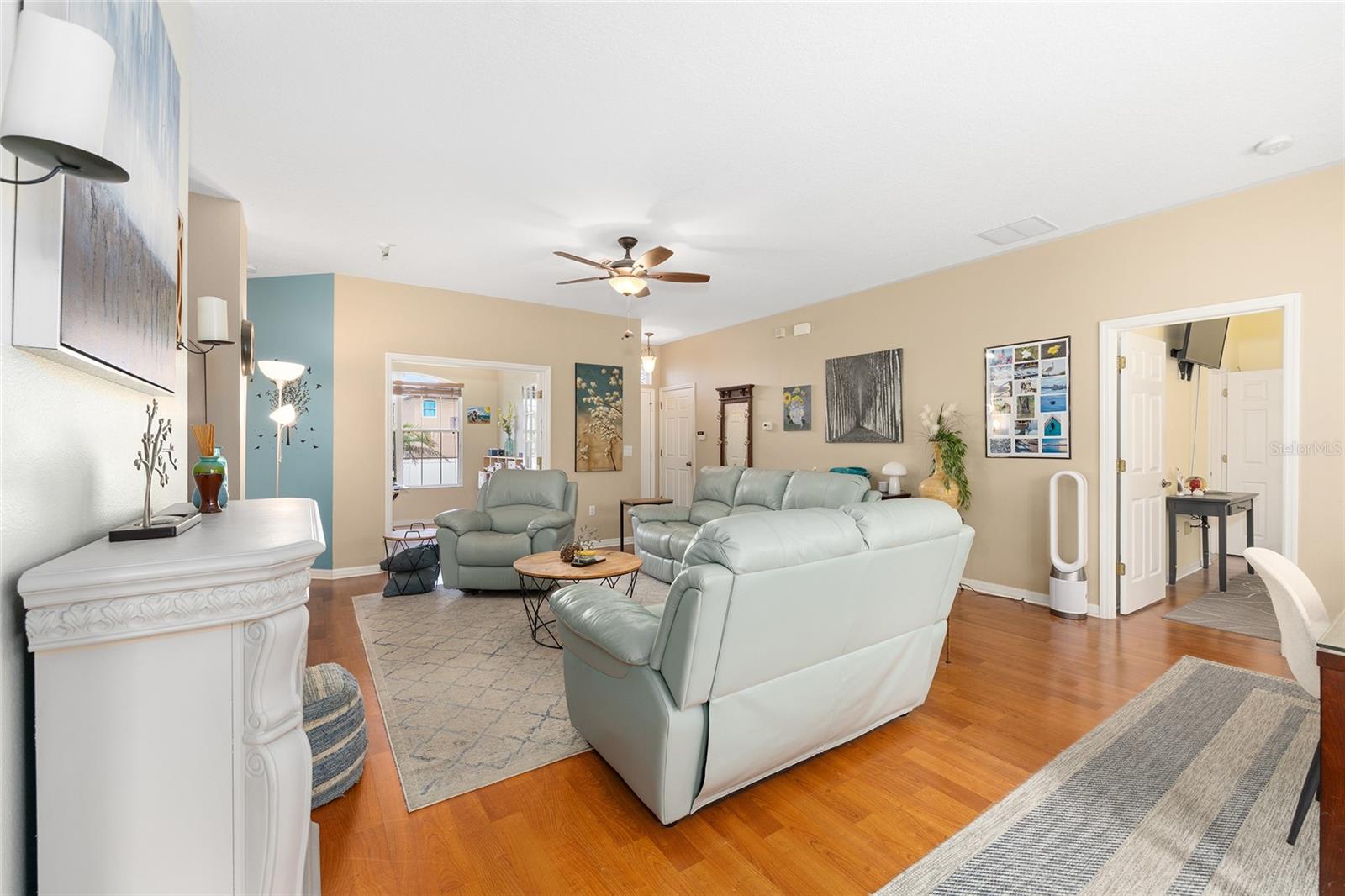 Image 7 of 36 For 427 Cierra Oaks Circle