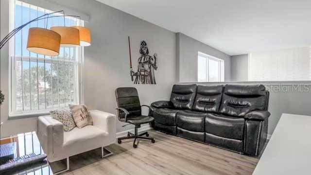 Image 10 of 31 For 4352 Acorn Court