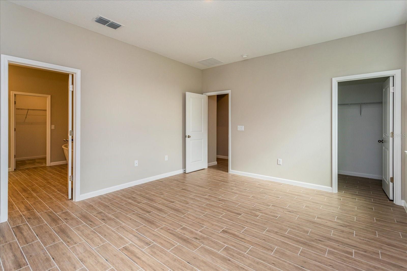 Image 11 of 25 For 5421 Marshelder Street