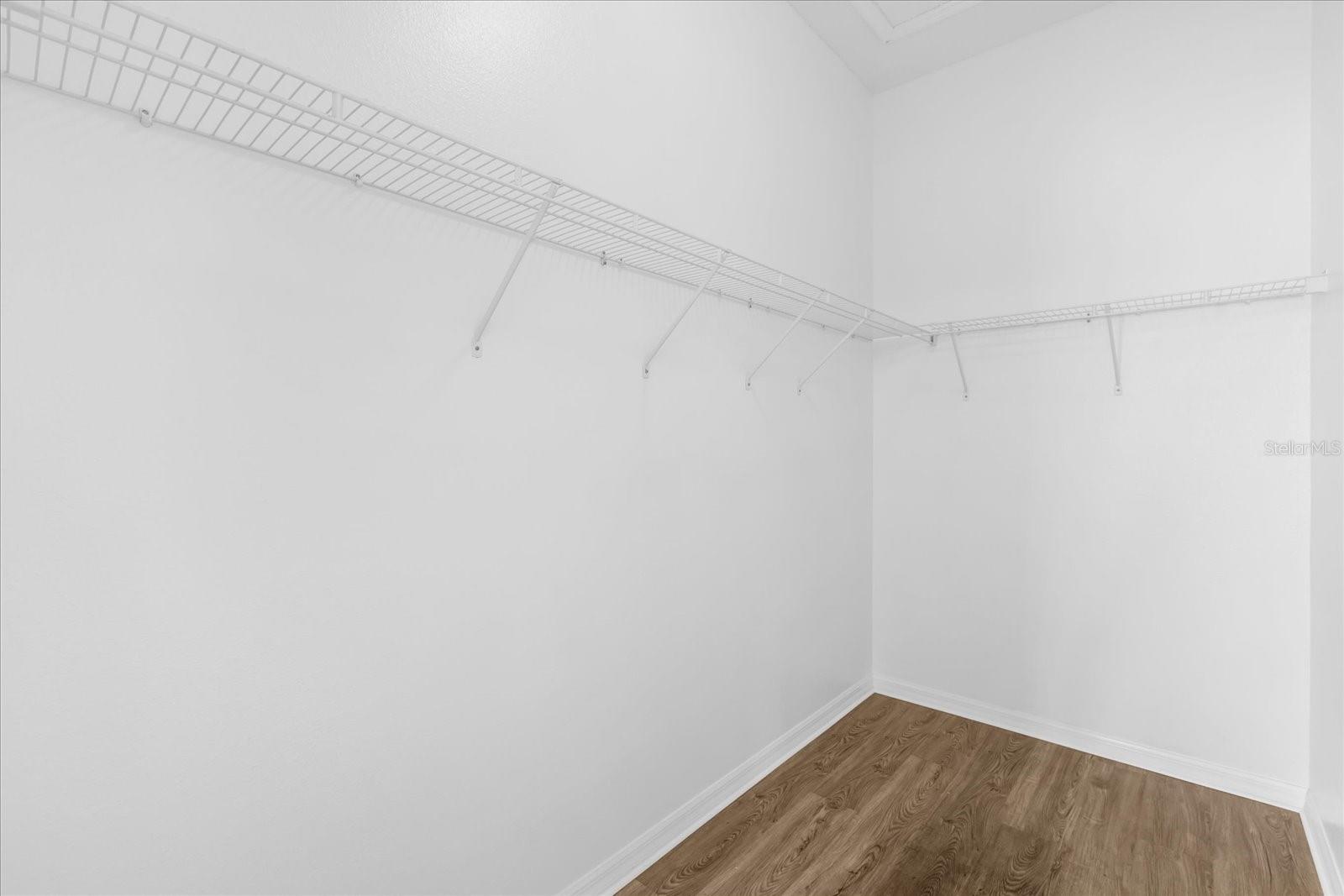 Image 23 of 38 For 859 Kline Street