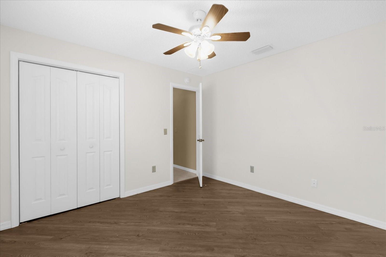 Image 28 of 38 For 859 Kline Street