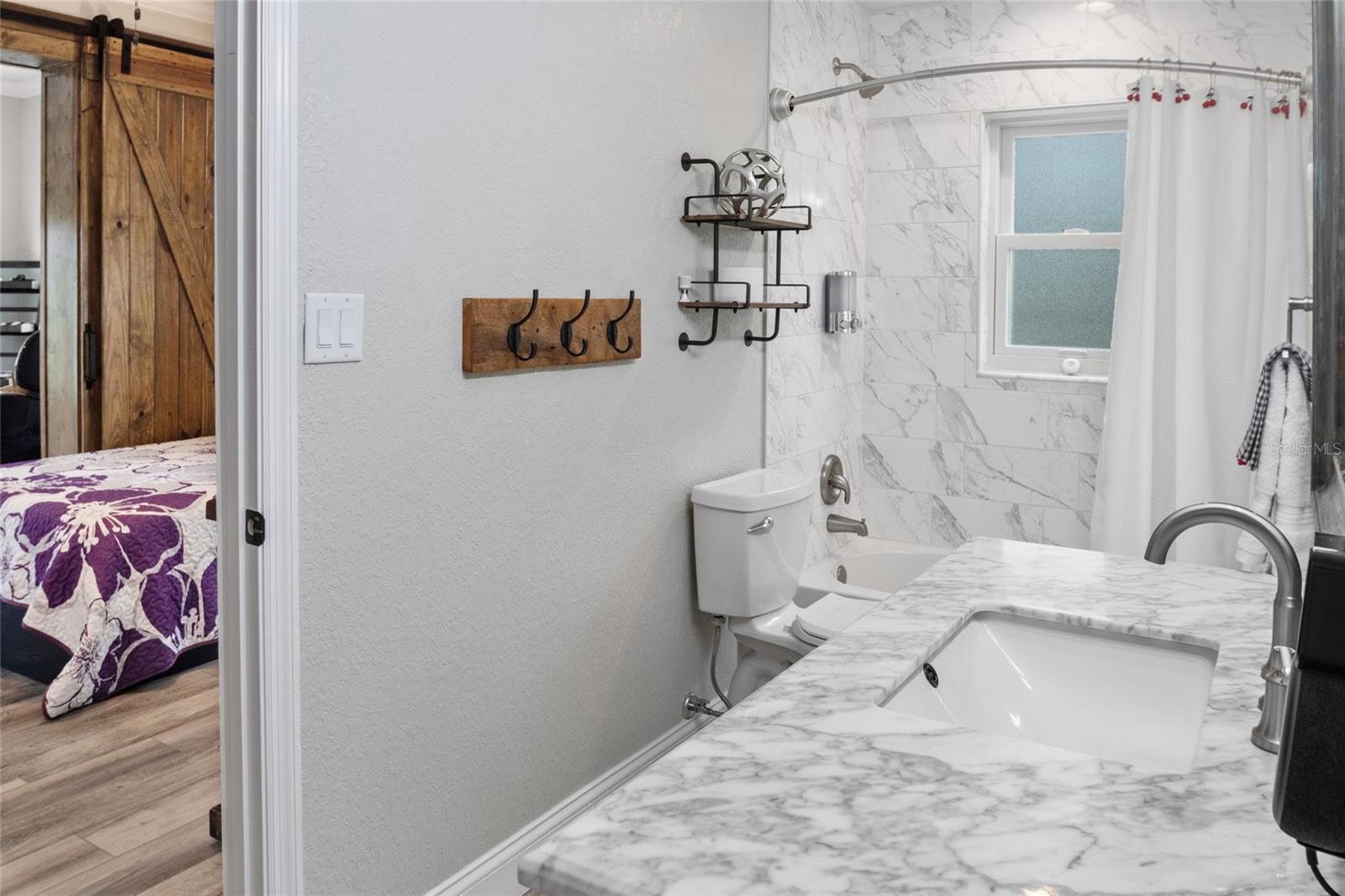 Image 22 of 41 For 1011 Lake Gracie Drive