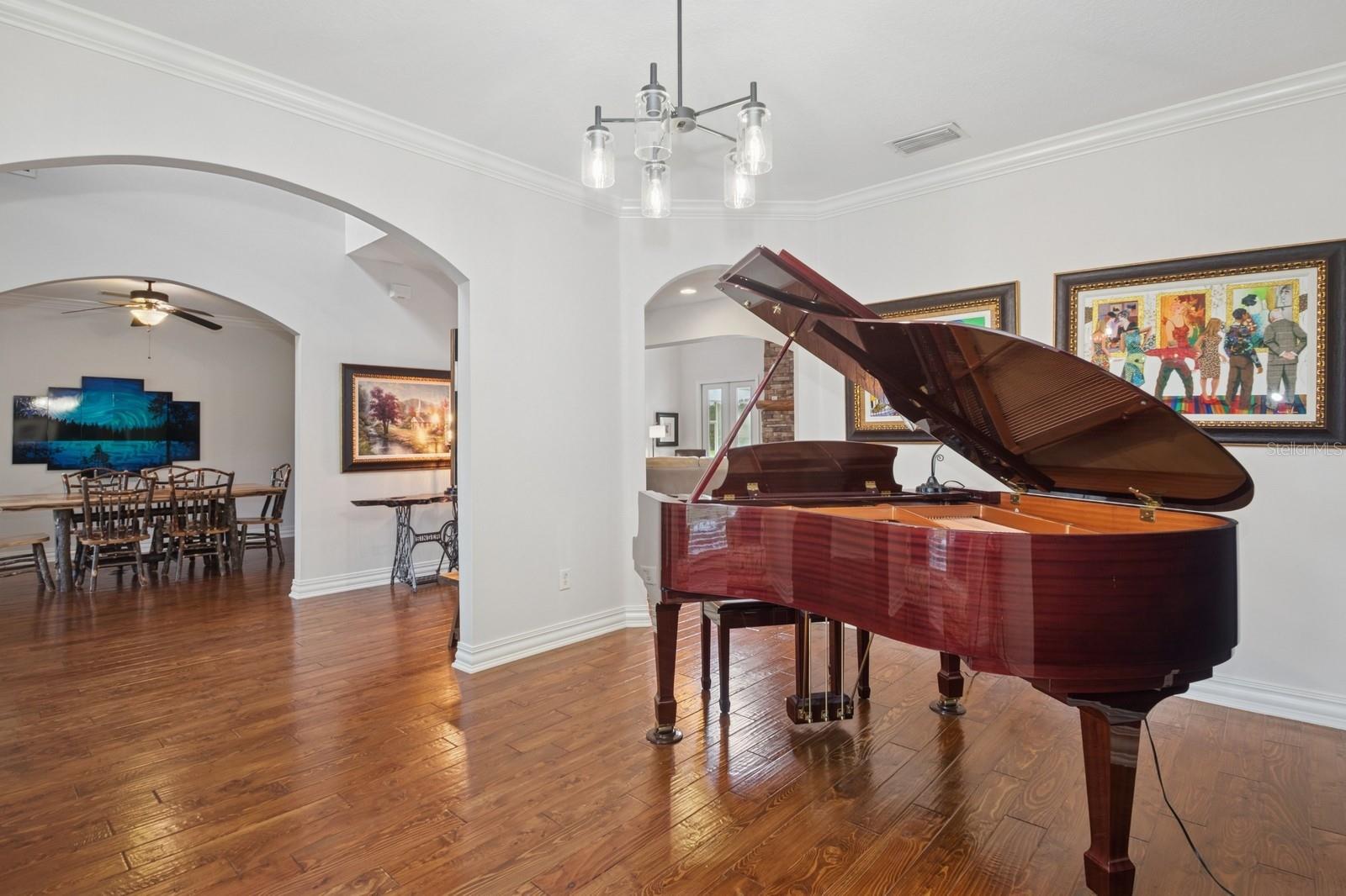 Image 18 of 82 For 35520 Timbertop Lane