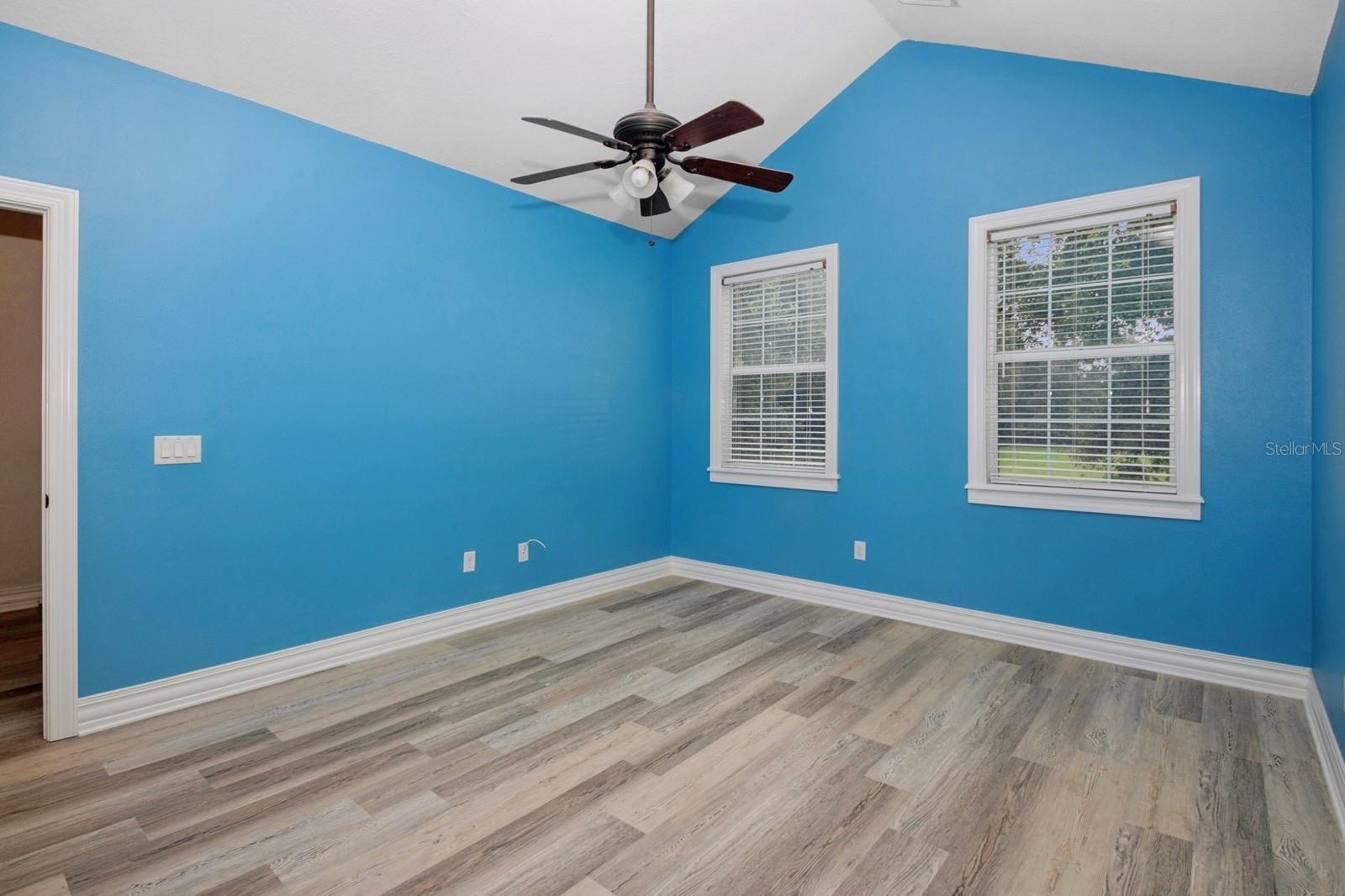 Image 28 of 82 For 35520 Timbertop Lane
