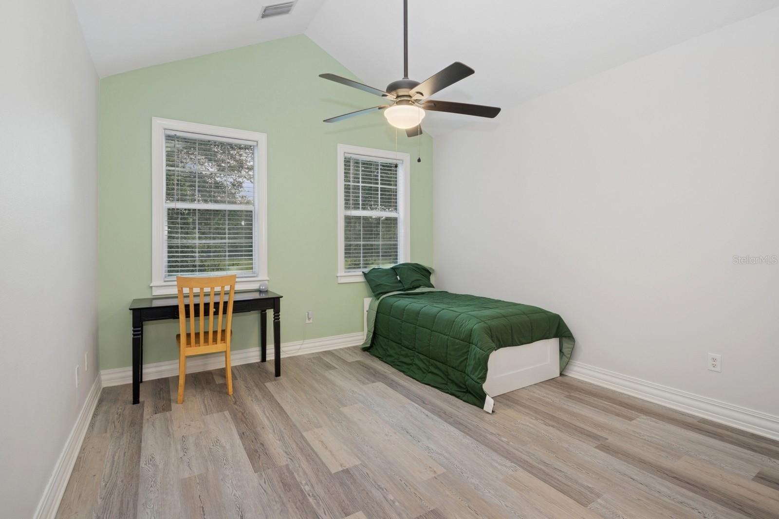 Image 33 of 82 For 35520 Timbertop Lane