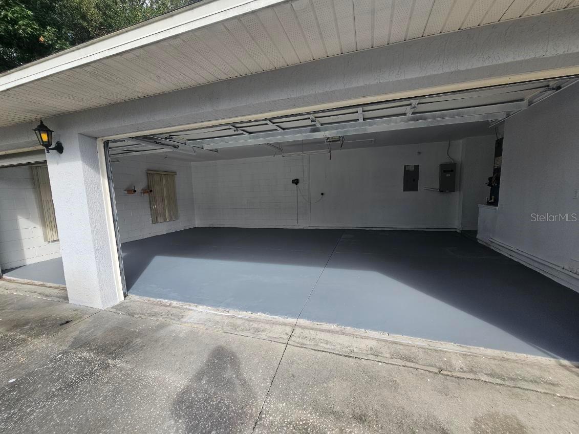 Image 15 of 15 For 10934 Versailles Boulevard