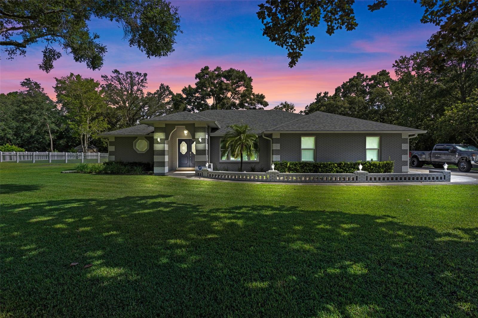 Image 2 of 61 For 423 Spring Hollow Boulevard