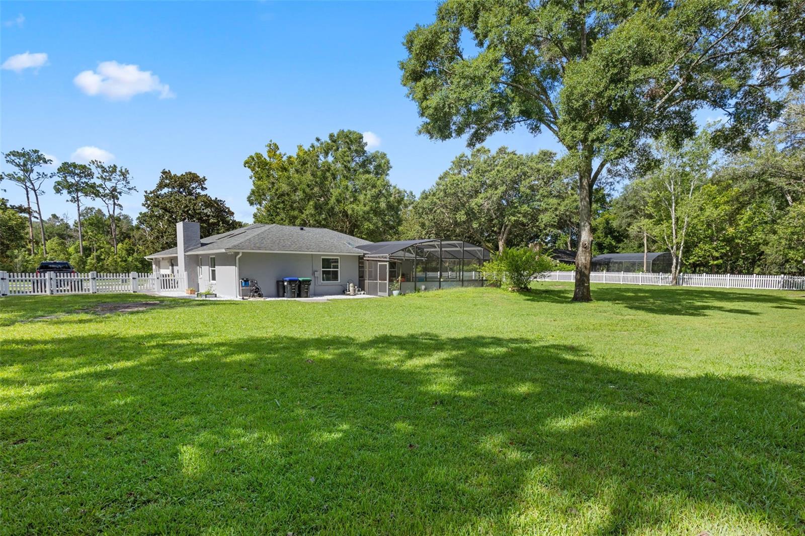 Image 46 of 61 For 423 Spring Hollow Boulevard
