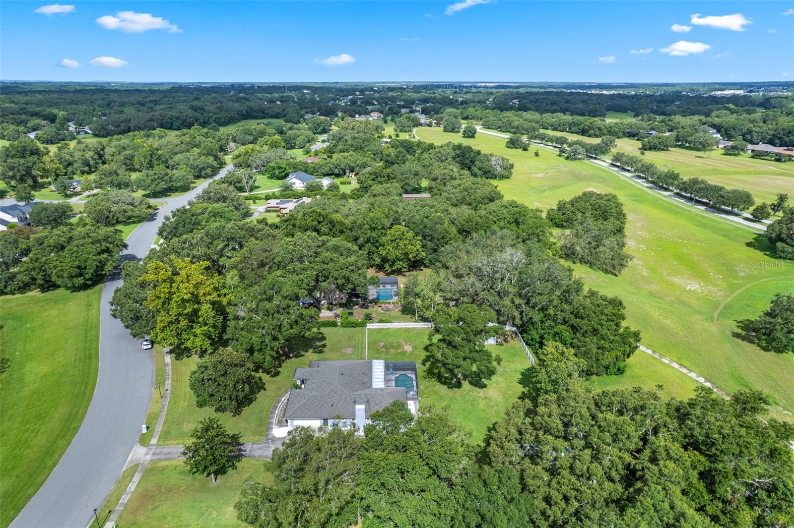 Image 53 of 61 For 423 Spring Hollow Boulevard