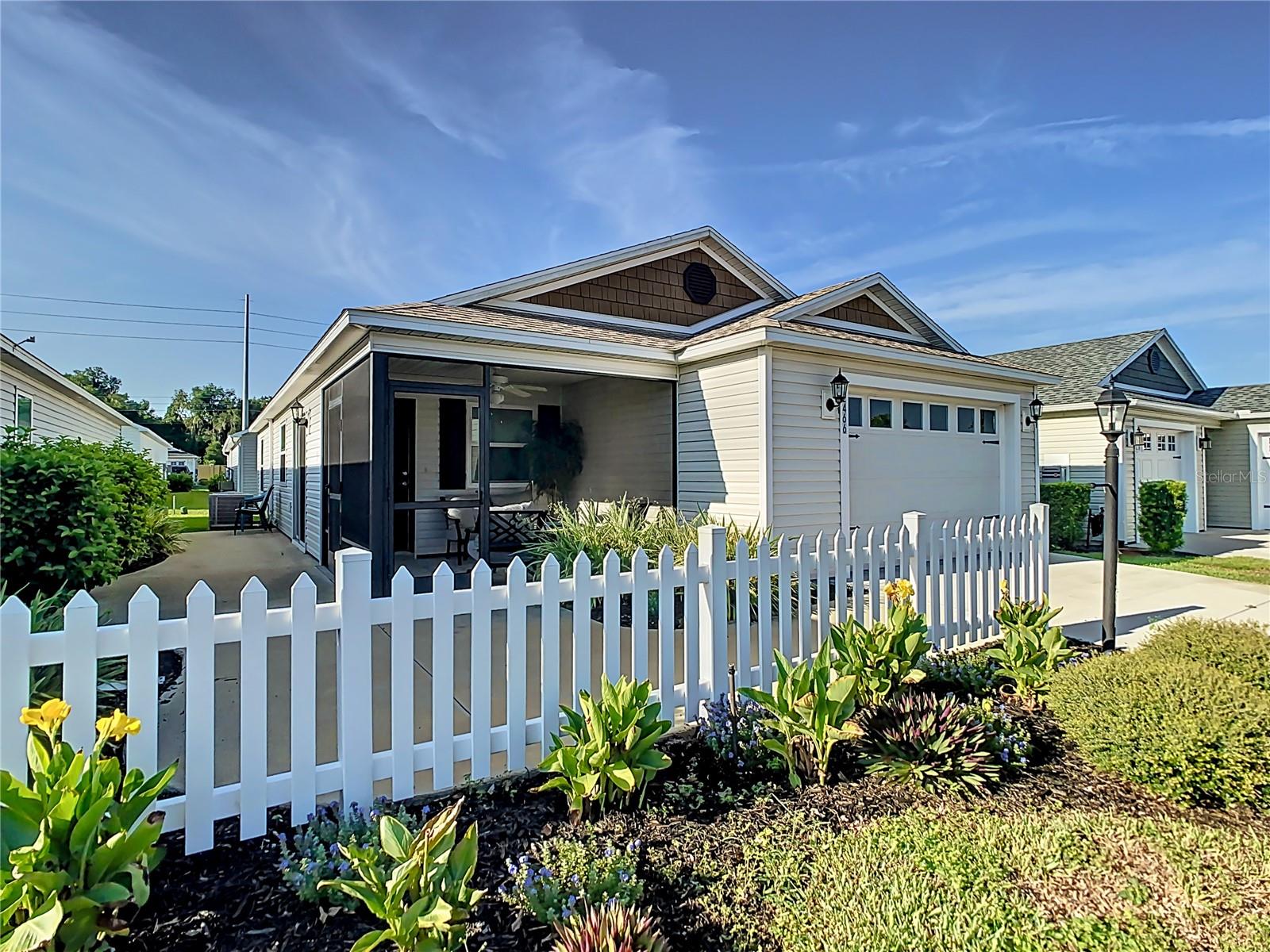 Image 4 of 39 For 2466 Soper Street