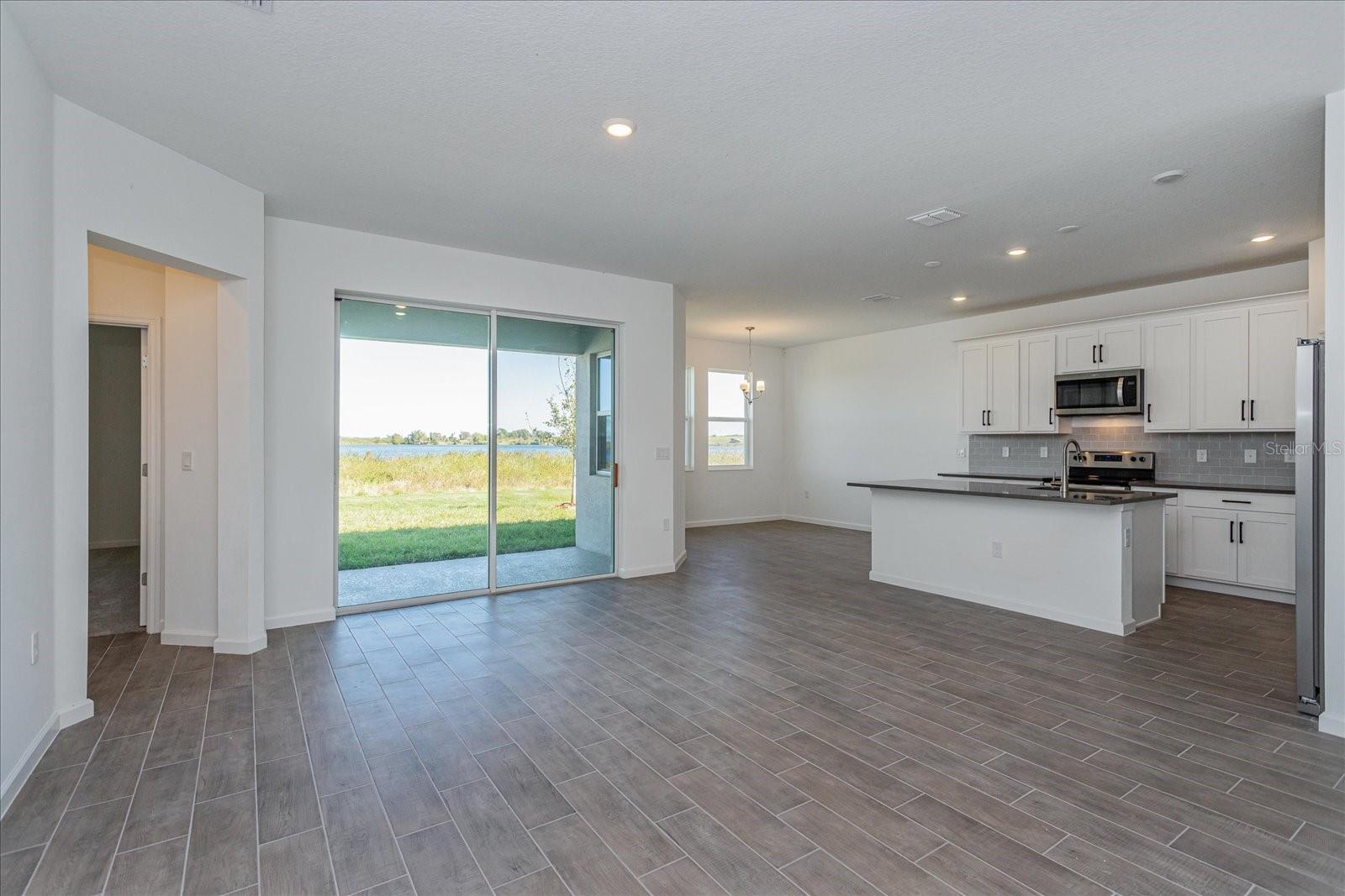 Image 3 of 16 For 752 Sunshower Drive