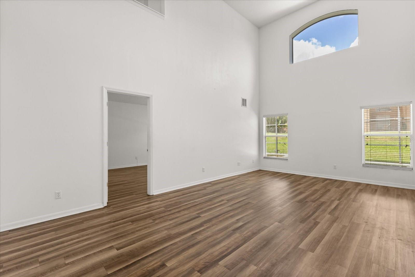 Image 8 of 62 For 149 Hypolita Avenue