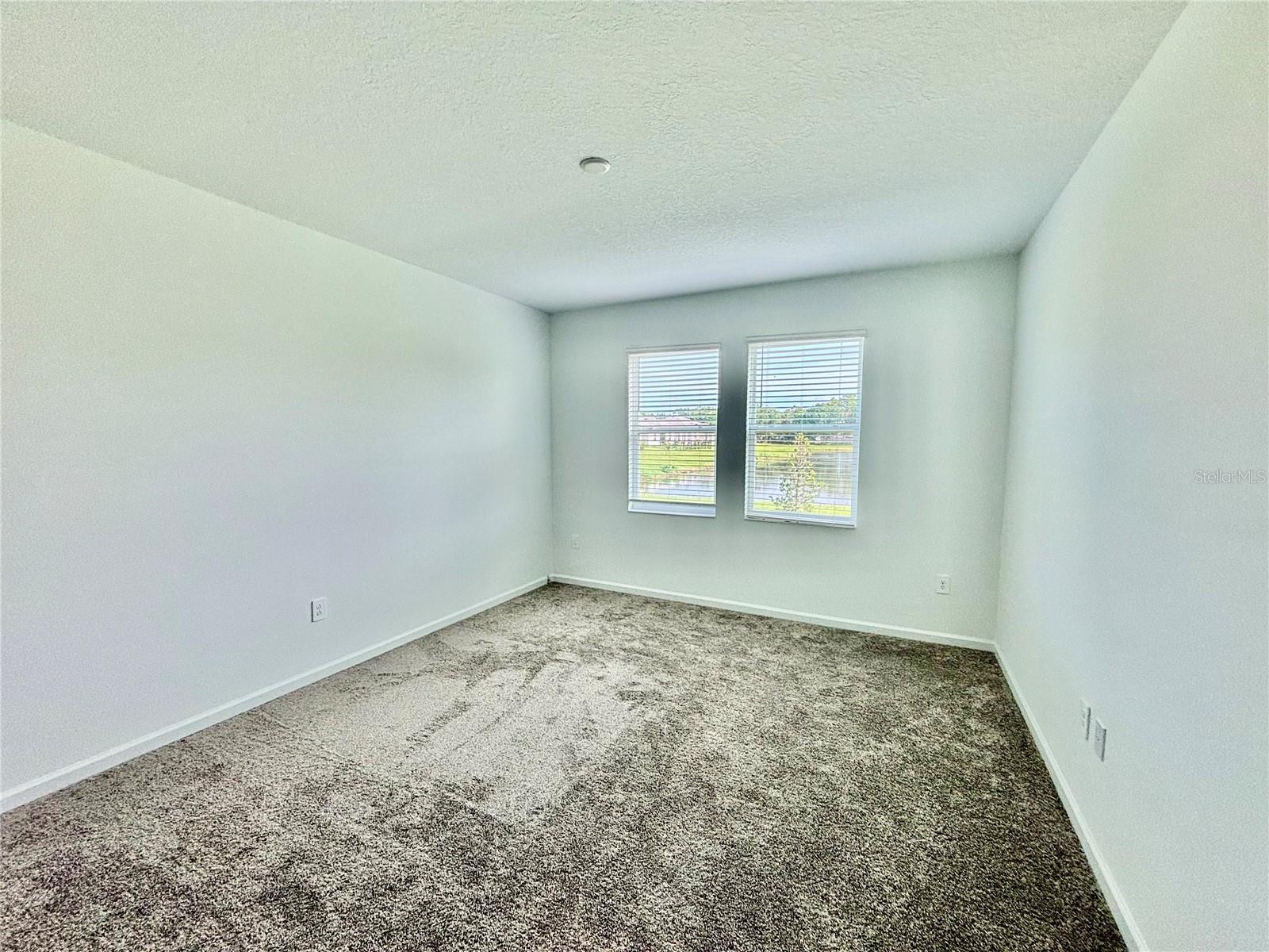 Image 8 of 19 For 4033 Ambrose Avenue