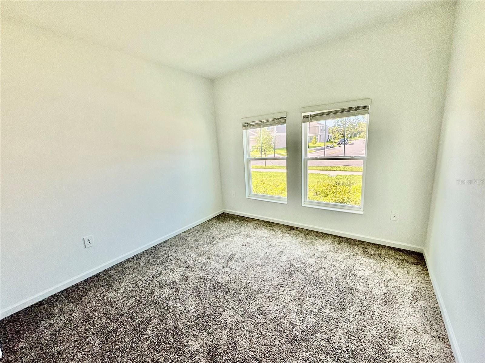 Image 9 of 19 For 4033 Ambrose Avenue