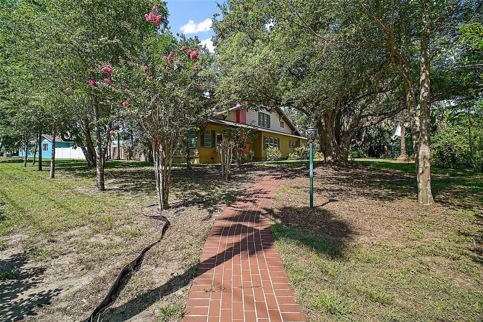 Image 8 of 55 For 150 Charlotte Avenue