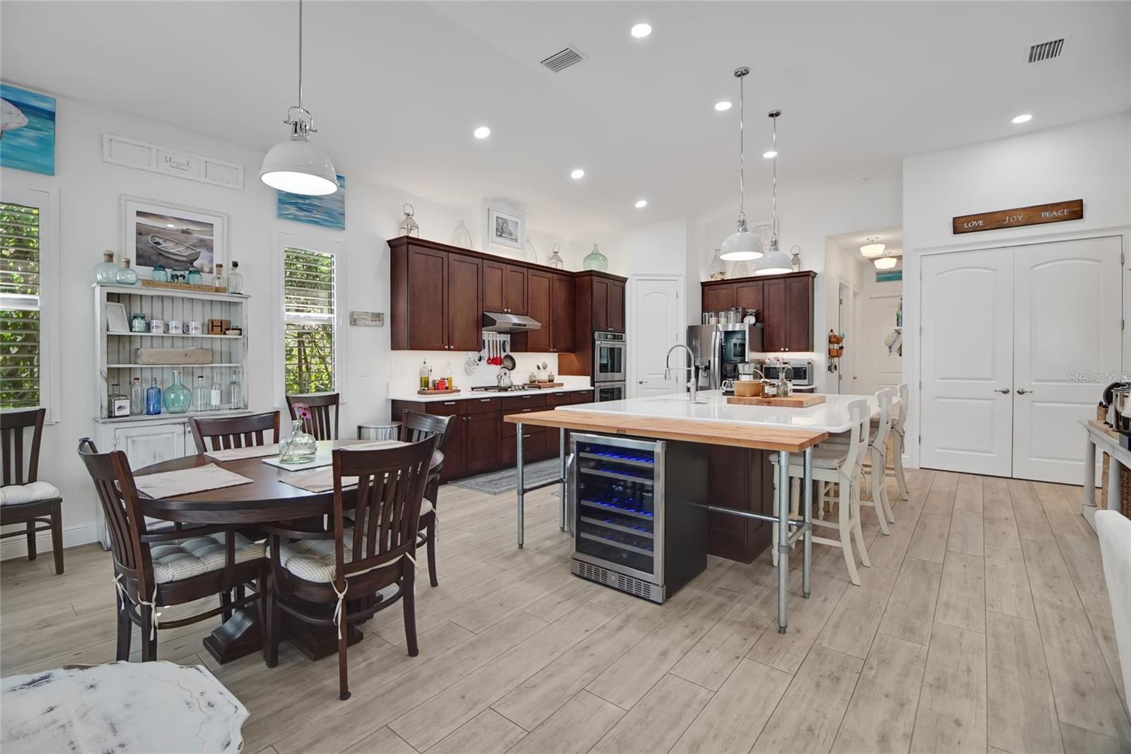 Image 17 of 83 For 5084 Greens Drive