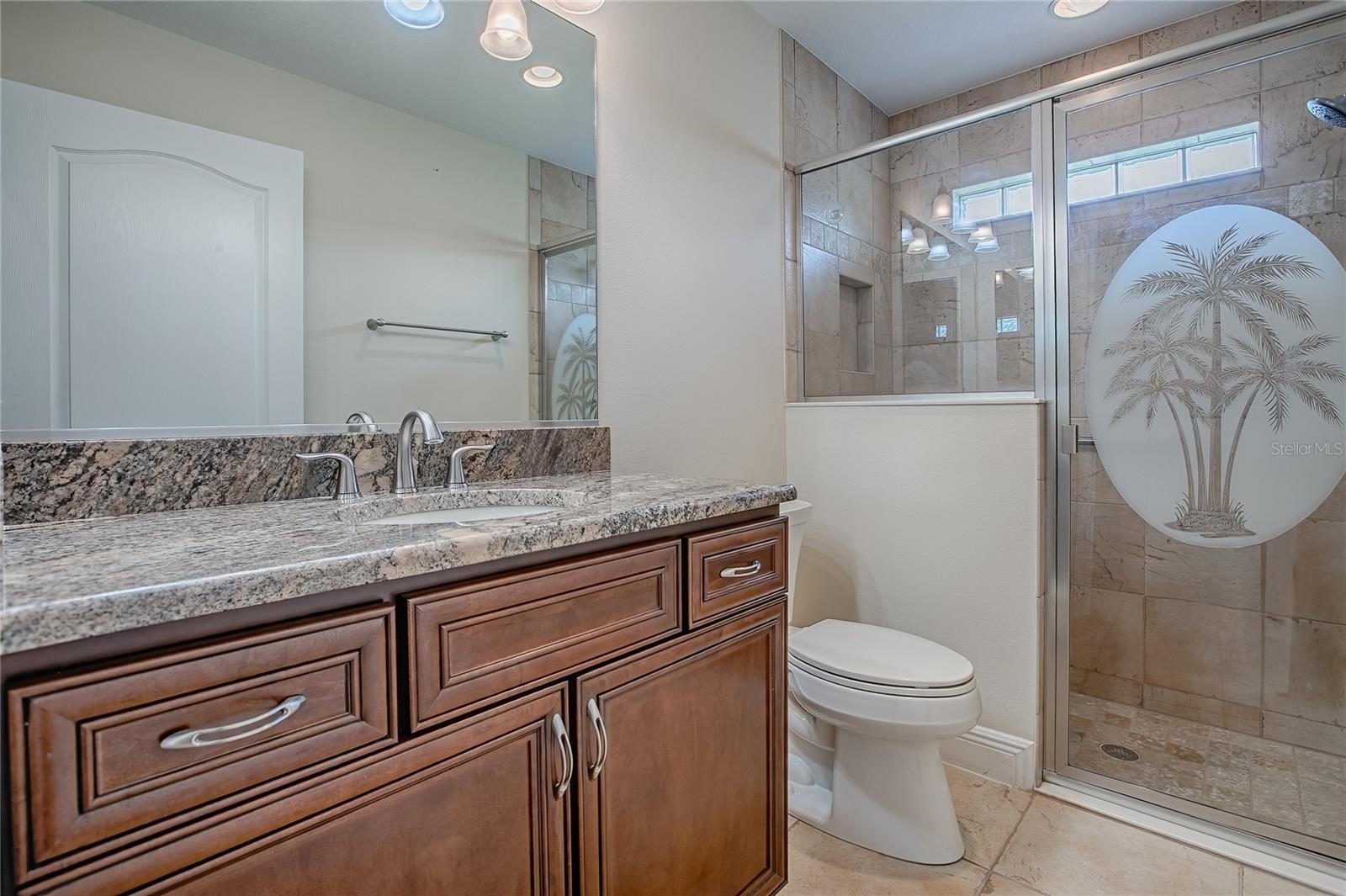 Listing photo id 24 for 527 Beville Place