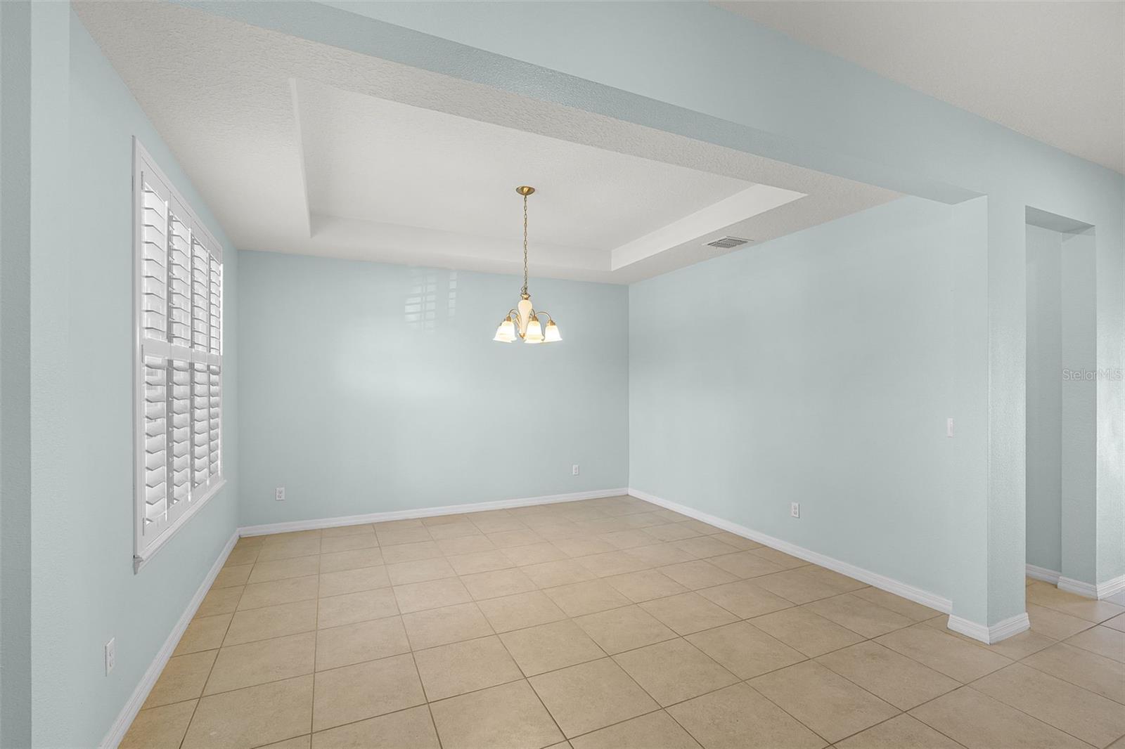 Image 5 of 28 For 1452 Cabot Drive