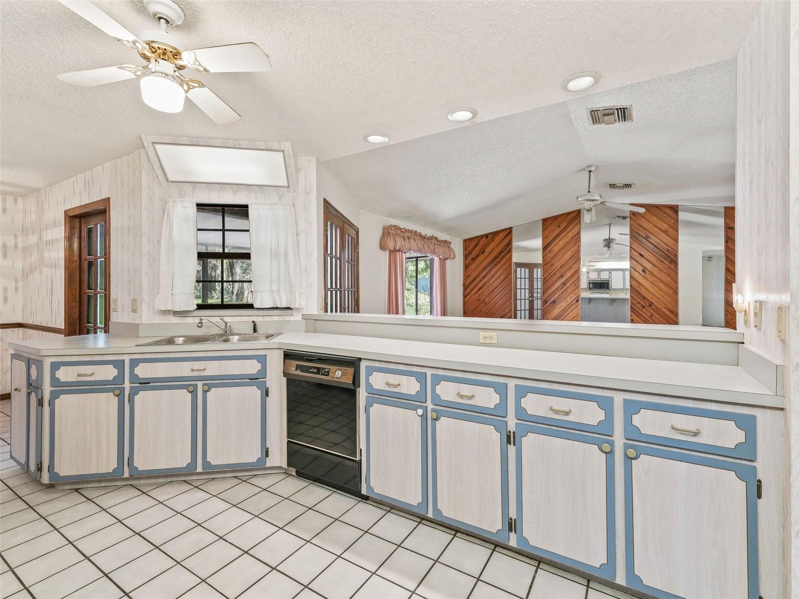 Image 10 of 42 For 722 Cr 312  