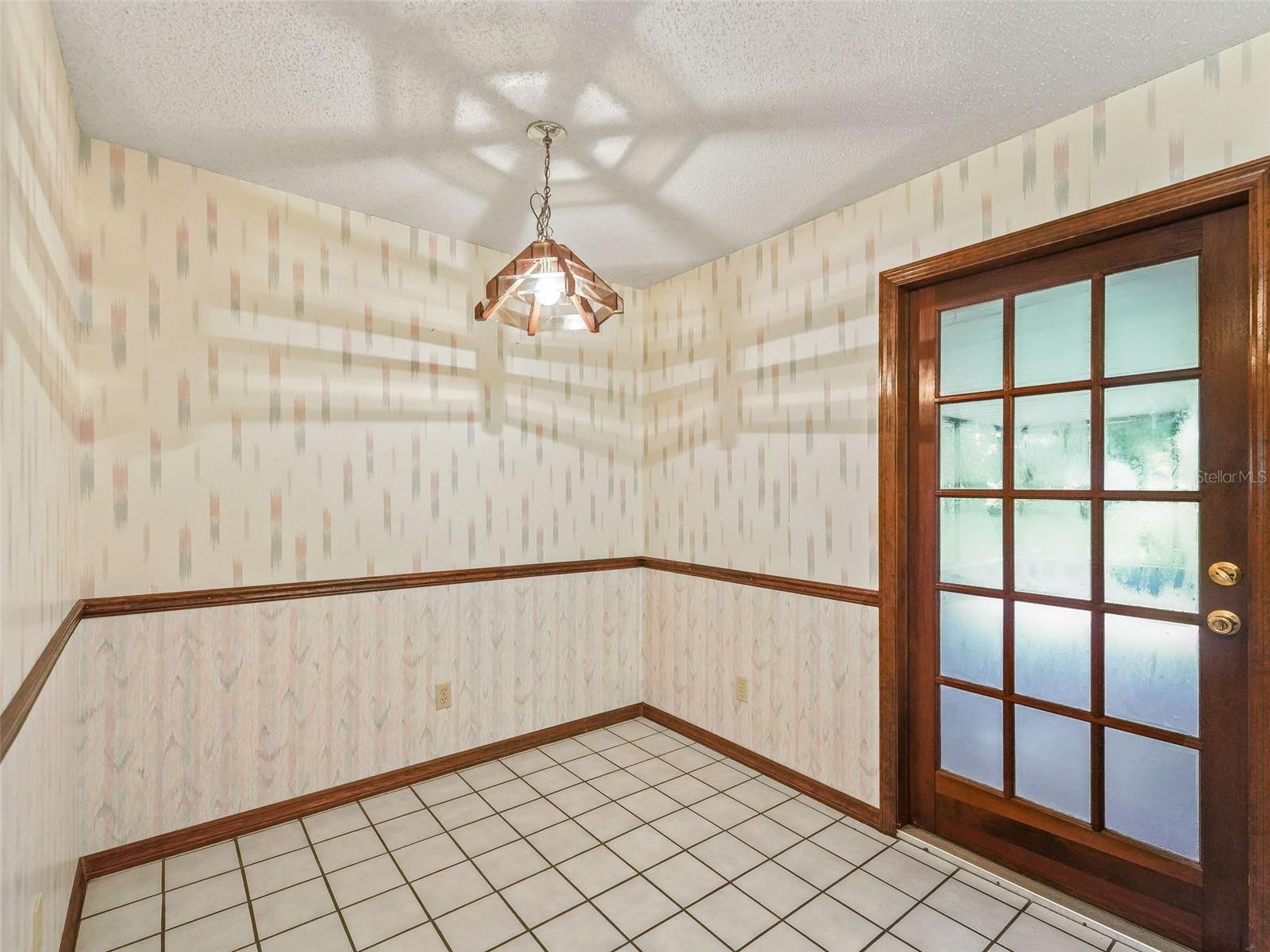 Image 13 of 42 For 722 Cr 312  