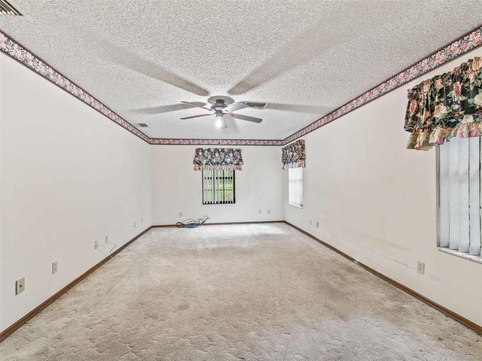 Image 15 of 42 For 722 Cr 312  